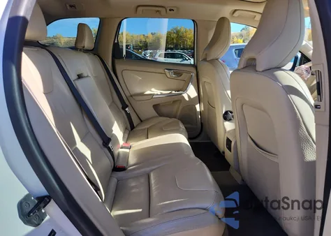 2012 Volvo Xc60 3.2 z USA, uszkodzony, nr VIN YV4952DL8C2281284